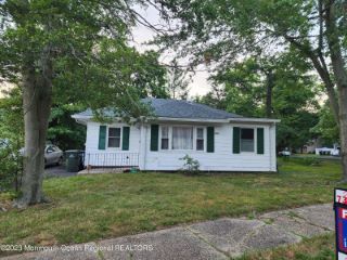 Foreclosed Home - 514 MONMOUTH RD, 07711