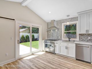 Foreclosed Home - List 100885087