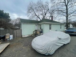 Foreclosed Home - 86 KENNEDY AVE, 07721