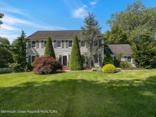 Foreclosed Home - 51 CARRIAGE HILL DR, 07722
