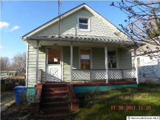 Foreclosed Home - 70 CLINTON PL, 07724