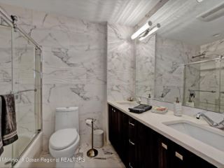 Foreclosed Home - List 100745035