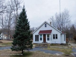 Foreclosed Home - 234 CRANBERRY RD, 07727