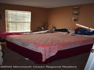 Foreclosed Home - 31 TRUMBULL DR APT 12, 07728