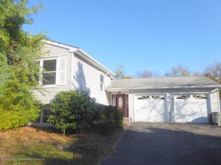 Foreclosed Home - 1 Nantucket Ct, 07731
