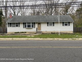 Foreclosed Home - 526 ALDRICH RD, 07731