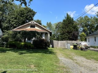 Foreclosed Home - 97 STILLWELL RD, 07733