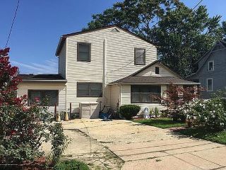 Foreclosed Home - 113 BURLINGTON AVE, 07737