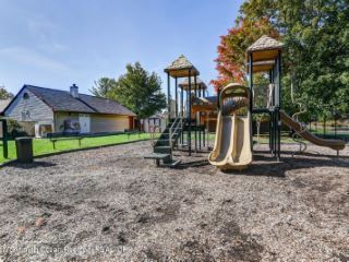 Foreclosed Home - List 100851136