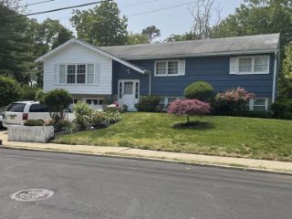 Foreclosed Home - 1009 FORDHAM RD, 07753