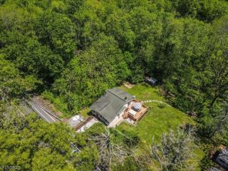 Foreclosed Home - 75 LAFAYETTE RD, 07871