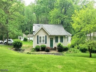Foreclosed Home - 68 OLD MILL RD, 07930