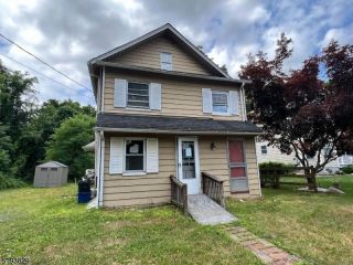 Foreclosed Home - 6 BROOK ST, 07977