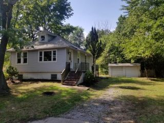 Foreclosed Home - 716 Beechwood Ave, 08002