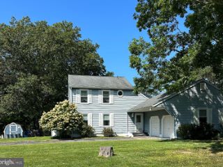 Foreclosed Home - 1 LAFAYETTE CT, 08005