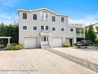 Foreclosed Home - List 101376022