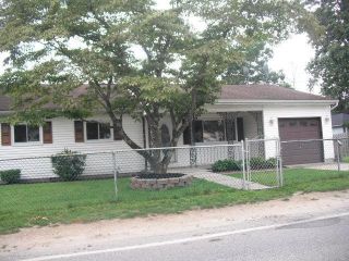 Foreclosed Home - 901 Evergreen Blvd, 08015