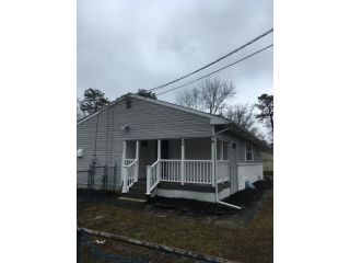 Foreclosed Home - 1000 Red Feather Trl, 08015