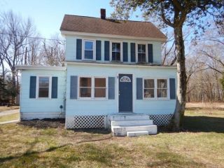 Foreclosed Home - 155 Timberlane Road, 08020