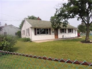 Foreclosed Home - 417 Flanders Rd, 08031