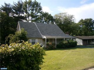 Foreclosed Home - 43 HOLSTONE LN, 08046