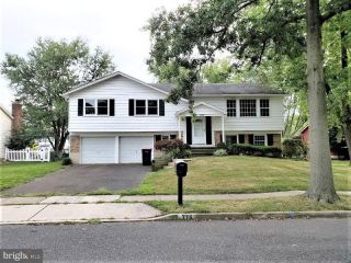 Foreclosed Home - 776 Wyngate Road, 08083