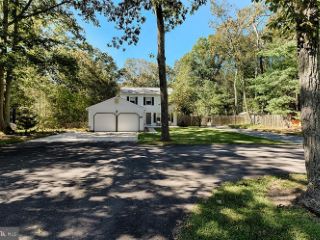 Foreclosed Home - 37 FOXCHASE RD, 08088