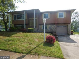 Foreclosed Home - 416 Temple Ave, 08097
