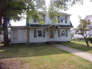 Foreclosed Home - 1865 W River Dr, 08110