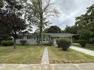 Foreclosed Home - 6 COLONIAL AVE, 08210