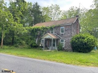 Foreclosed Home - 901 COLUMBIA RD, 08215