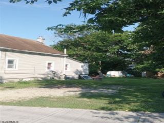 Foreclosed Home - 219 N 2ND ST, 08232