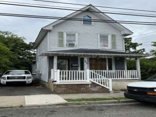 Foreclosed Home - 305 PLEASANT AVE, 08232