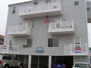 Foreclosed Home - 374 43RD PL APT 1, 08243