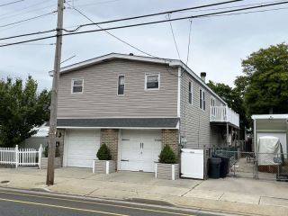 Foreclosed Home - 229 W OAK AVE, 08260