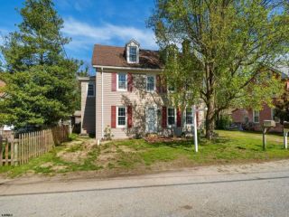 Foreclosed Home - 19 MARKET ST, 08332