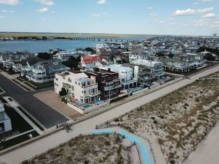 Foreclosed Home - 2003 BEACH TER, 08403