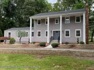 Foreclosed Home - 384 MILLSTONE RD, 08510