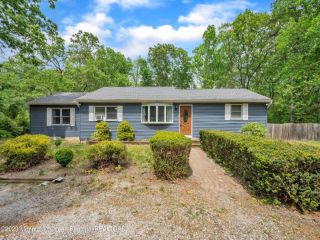 Foreclosed Home - 420 LEMING RD, 08527