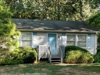 Foreclosed Home - 493 FREEHOLD RD, 08527