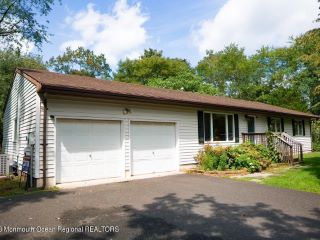 Foreclosed Home - 563 ELTONE RD, 08527