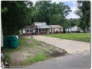 Foreclosed Home - 19 APPLEGATE LN, 08533
