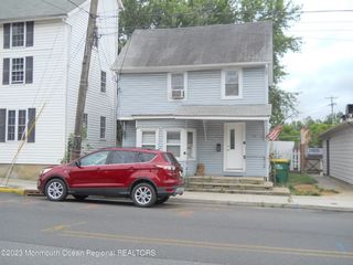 Foreclosed Home - 32 MAIN ST, 08533