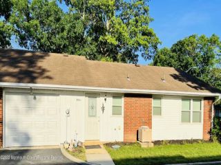 Foreclosed Home - 235A HUNTINGTON DR, 08701