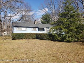 Foreclosed Home - 201 PINE ACRE BLVD, 08701