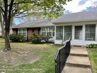 Foreclosed Home - 984A ABERDEEN DR, 08701