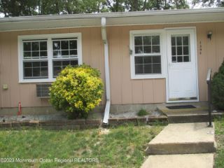 Foreclosed Home - 139E FARRINGTON CT, 08701