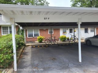 Foreclosed Home - 57F BUCKINGHAM DR, 08701