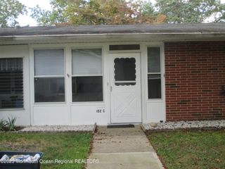 Foreclosed Home - 102C EDINBURGH LN, 08701