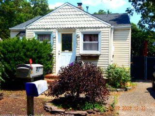 Foreclosed Home - 41 ARBUTUS AVE, 08723